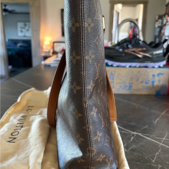 LOUIS VUITTON Monogram Luco Shoulder Bag 💼 FL1021 - Picture 2 of 7